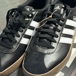Adidas 9.5