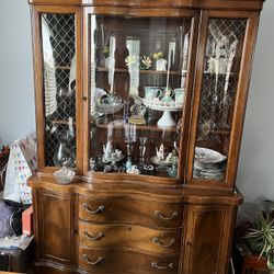 China Hutch - Beautiful Curved Glass