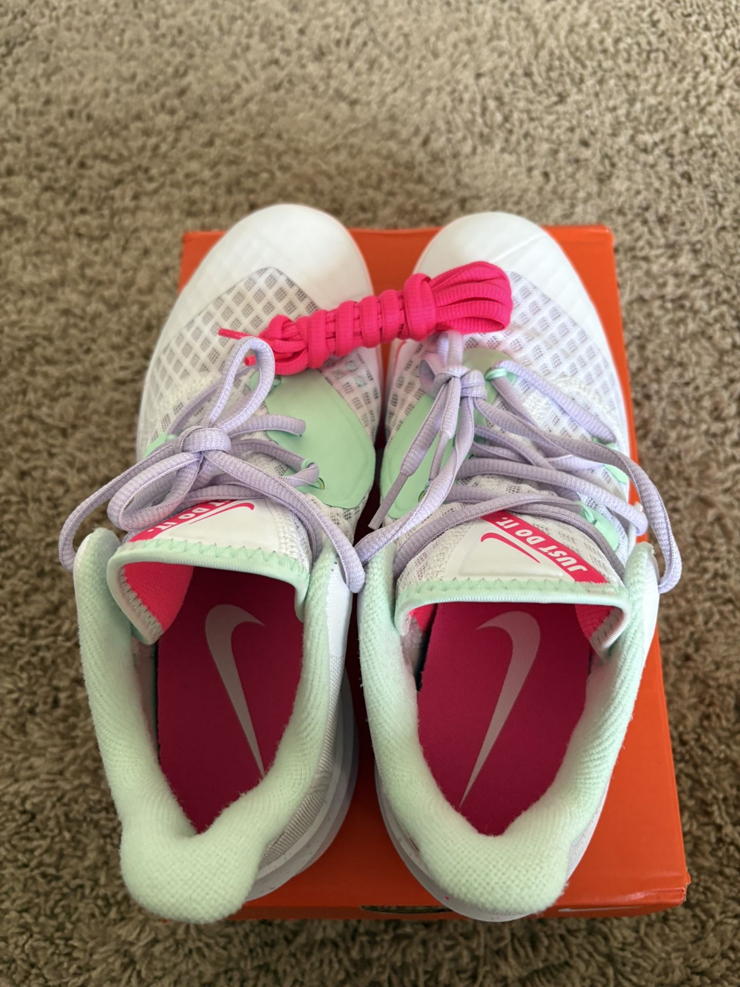 Size 9 Women’s Volleyball Shoes