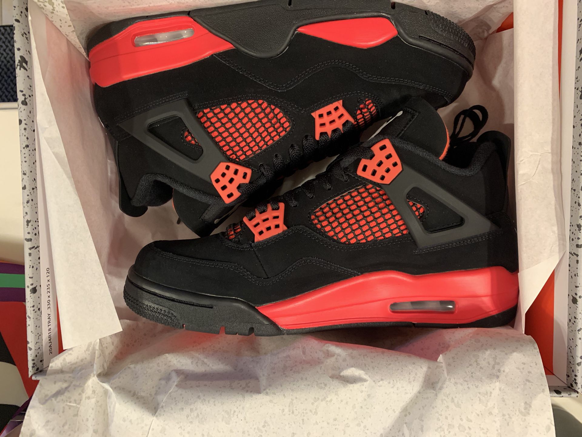Air Jordan 4 Retro “Red Thunder” for Sale in Katy, TX - OfferUp