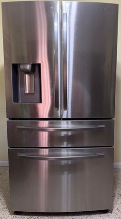 Samsung French Door Refrigerator 28 Cu Ft w/ Ice Maker & FlexZone