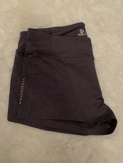 Athletic shorts 