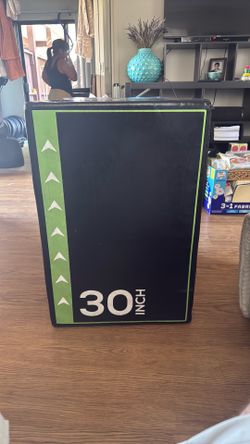 Plyo Box (great condition)