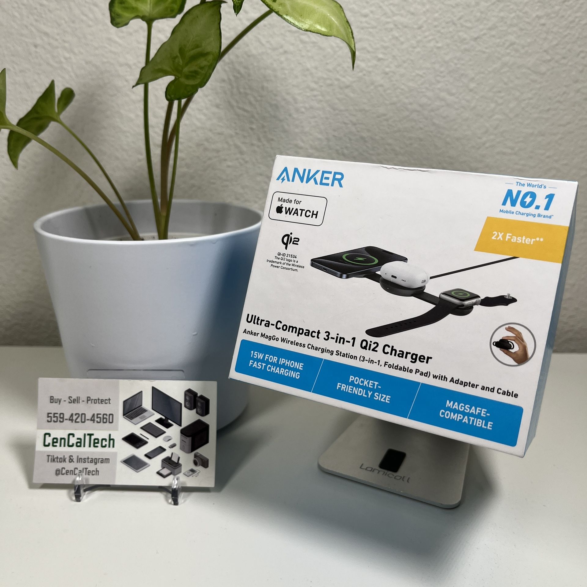 New Anker MagGo Wireless Charging Station 3-in-1, Foldable Pad with Adapter and Cable Fast Charging