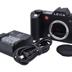 Leica SL (Typ 601) Mirrorless Digital Camera with OG Box Battery Charger