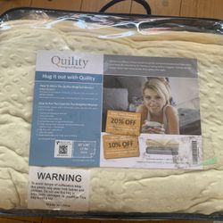 New Weighted Blanket W/a Soft Ivory Cover-12 Pds