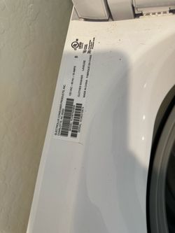 Washer dryer set