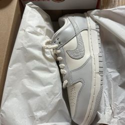 Dunk Low Needlework Grey