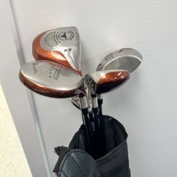 TaylorMade Burner Golf Club Set – Good Condition 🔥 Modified size 3 Ft  for a child (see photos) 