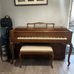 Vintage Piano 