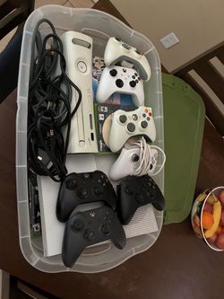 Xbox one s/ Xbox 360 with extras..