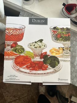 Dublin Crystal Cake Dome 