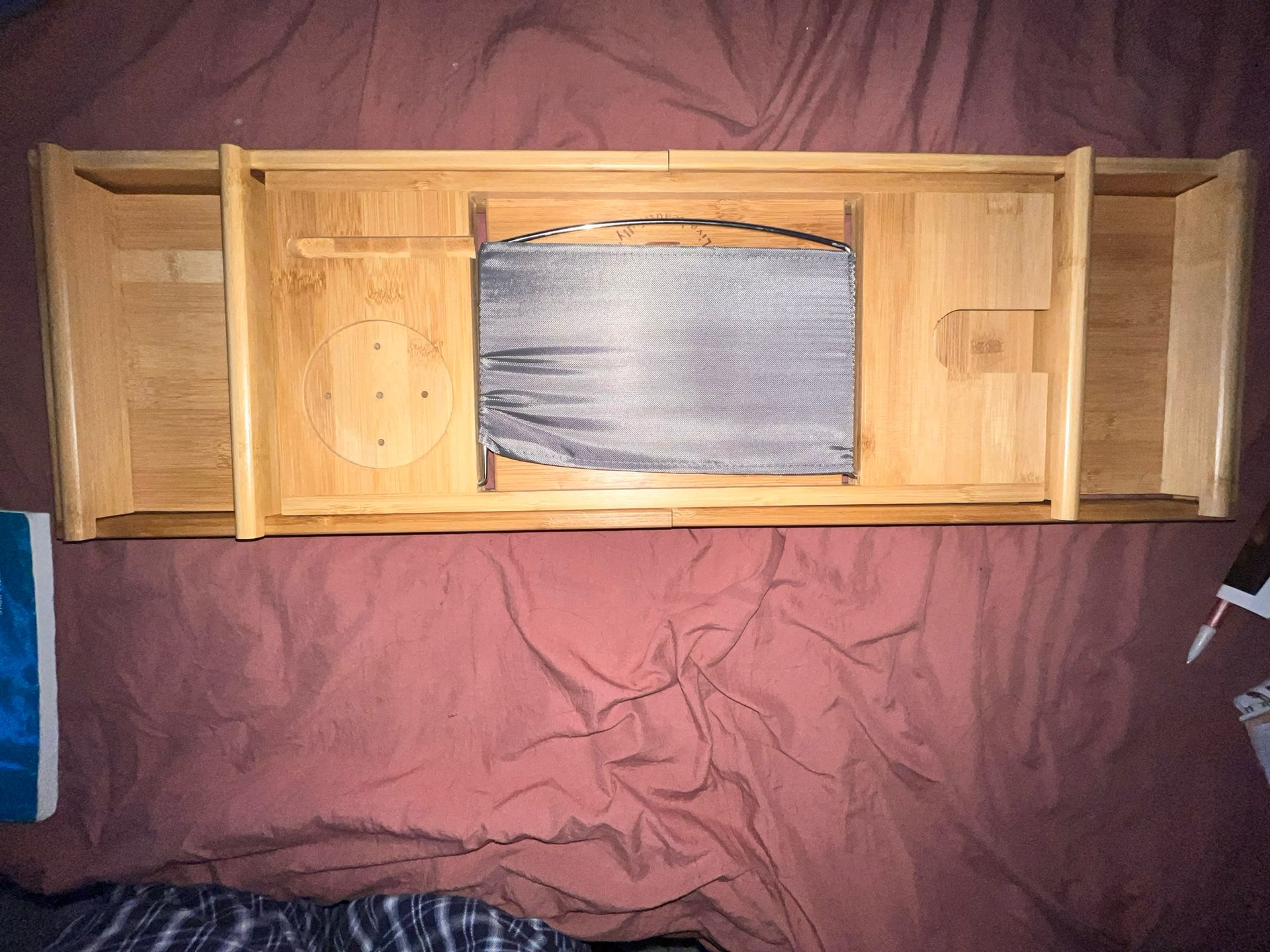 For Sale: Expandable Bath Tub Tray with Storage
