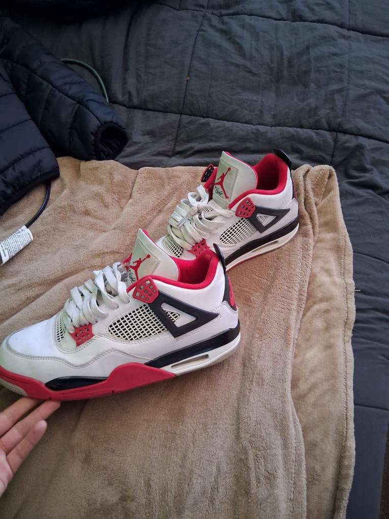 Retro Fire Fours