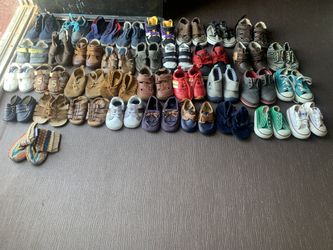 35 Pairs Of Baby Shoes: Sneakers, Moccasins, Sandals And Boots.