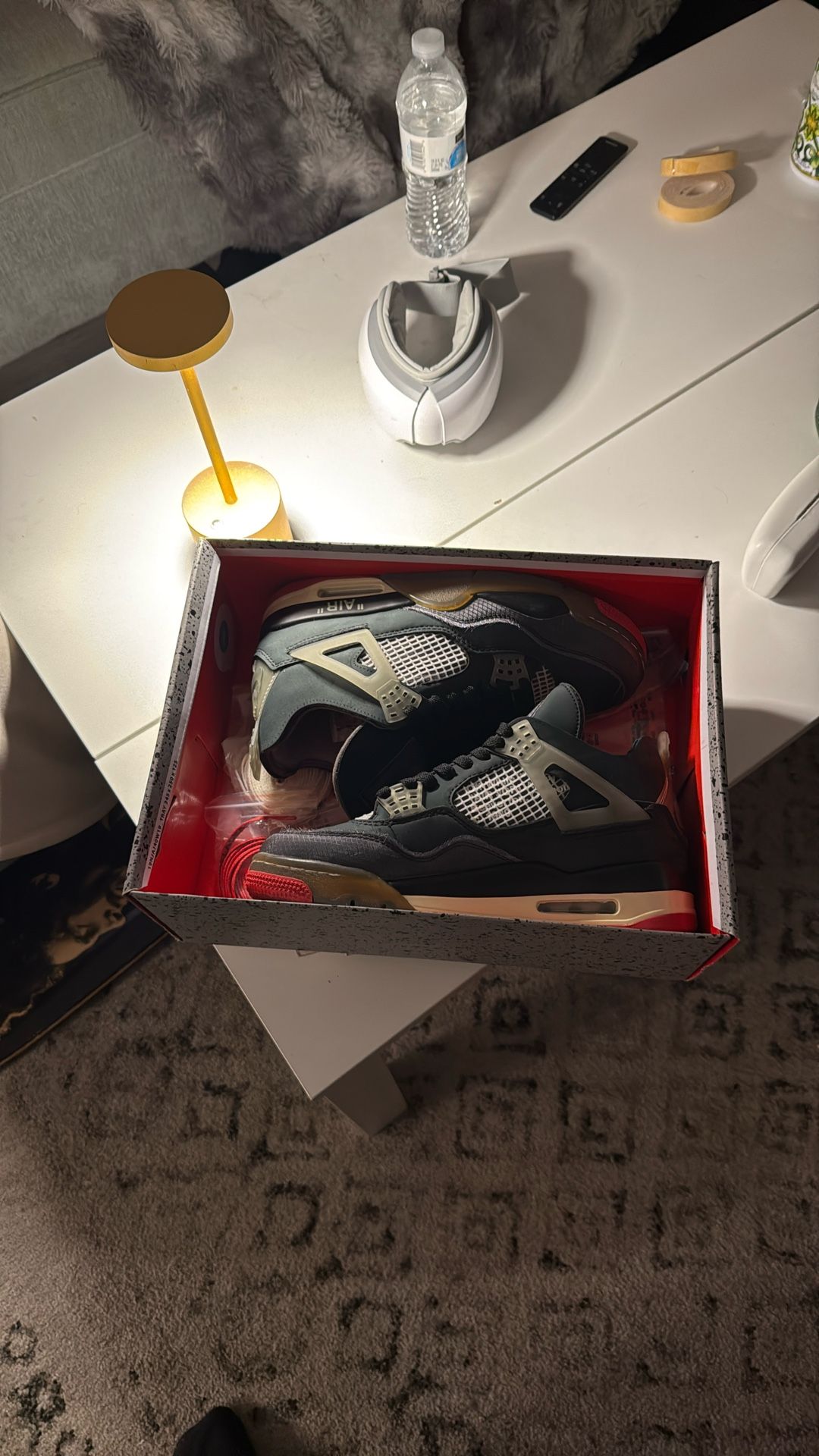 Jordan Retro 4 x Off-White Size 8 Mens