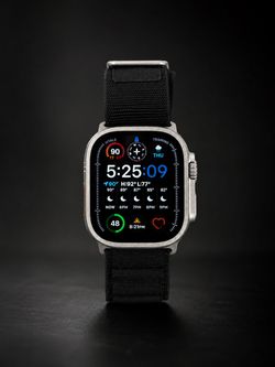 Apple Watch Ultra 3 Titanium
