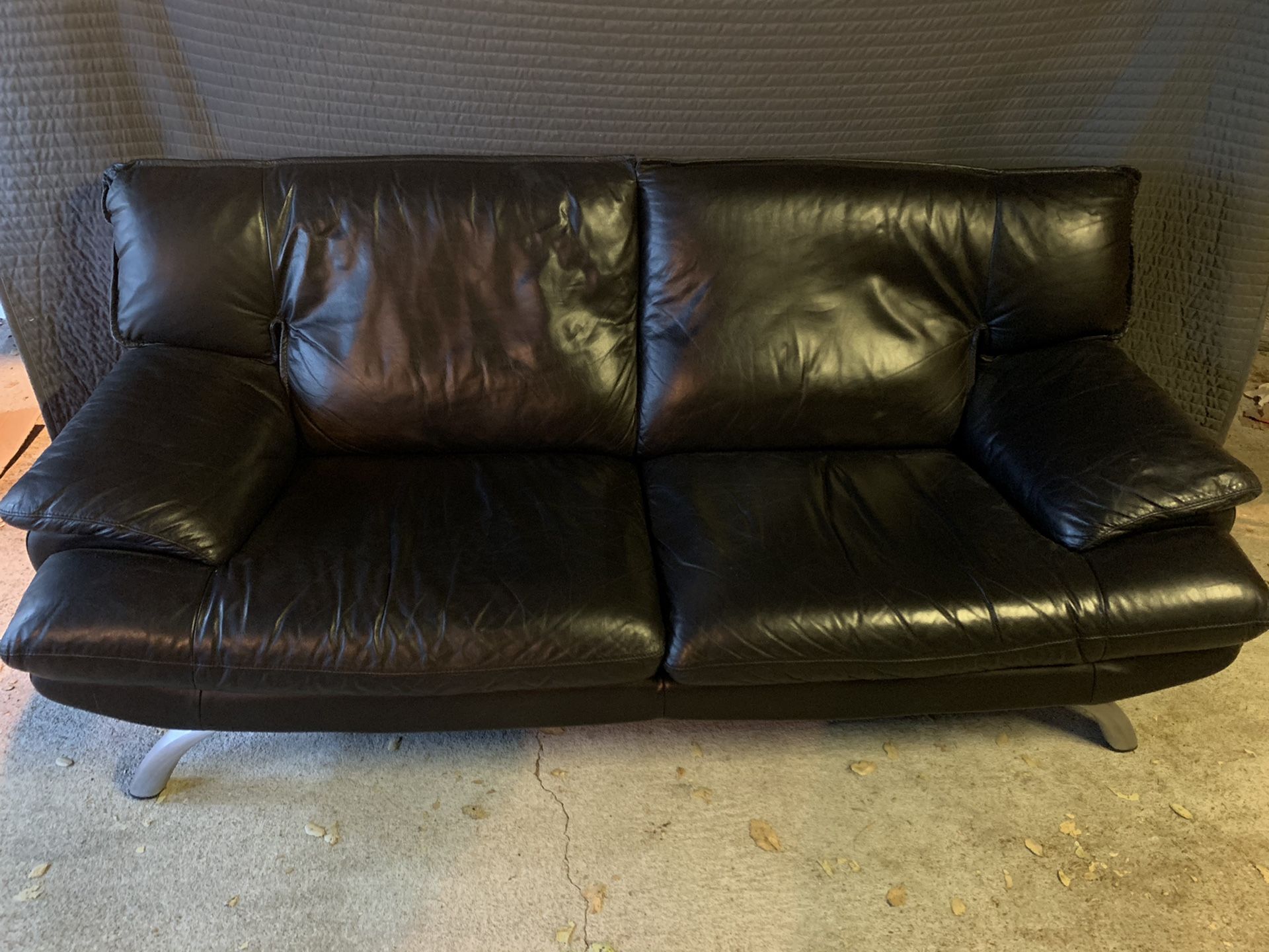 FREE Nicoletti style black leather sofa