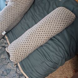 Pregnancy pillow free
