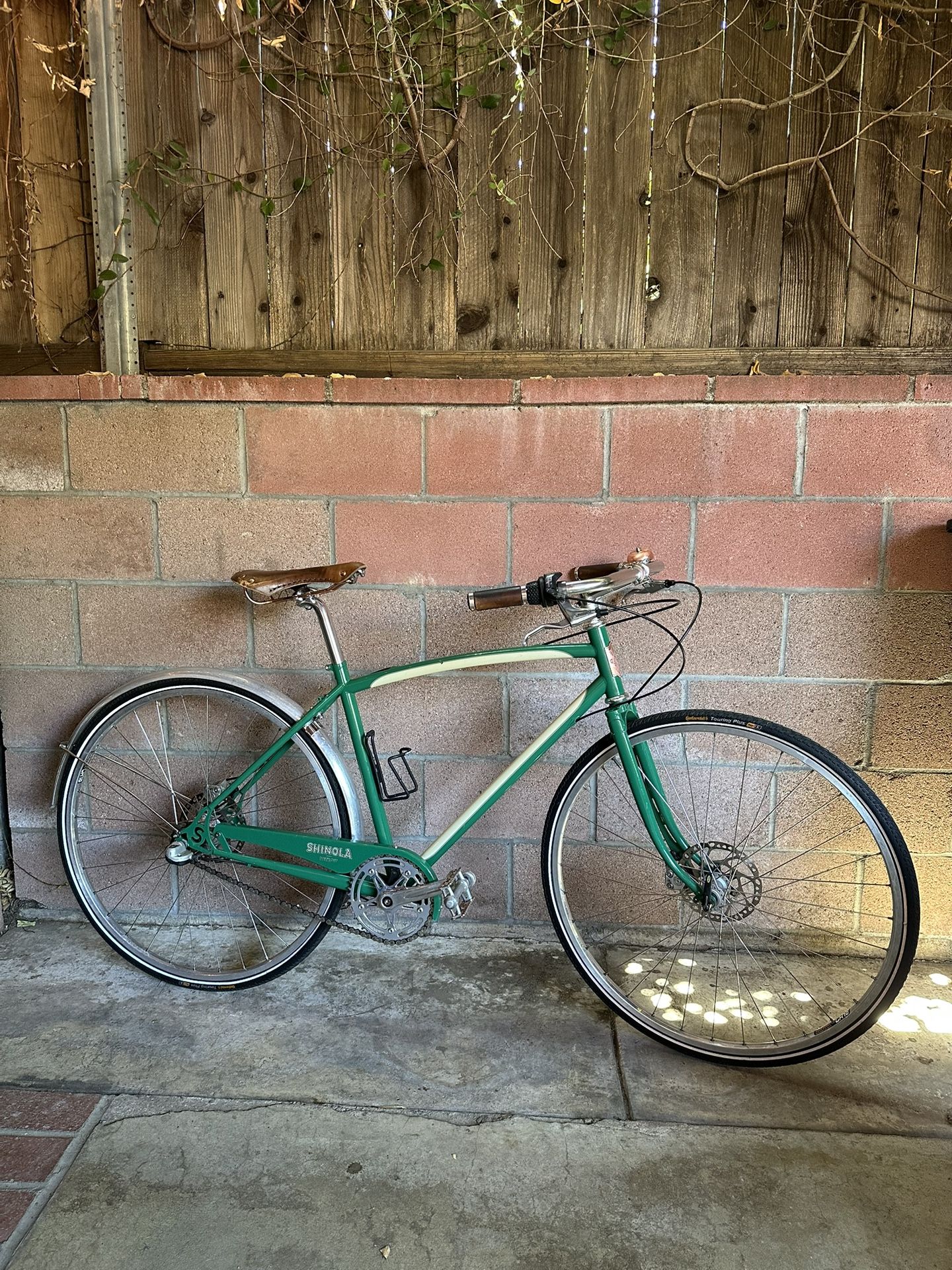 Shinola Bixby Bicycle - Cruiser style city bike - Great condition