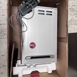 Rheem Performance Plus 8.4 GPM Smart Non-Condensing Outdoor Natural Gas Tankless Water Heater