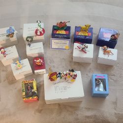 16 Disney Christmas ornament figures
