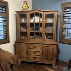Mission style hutch