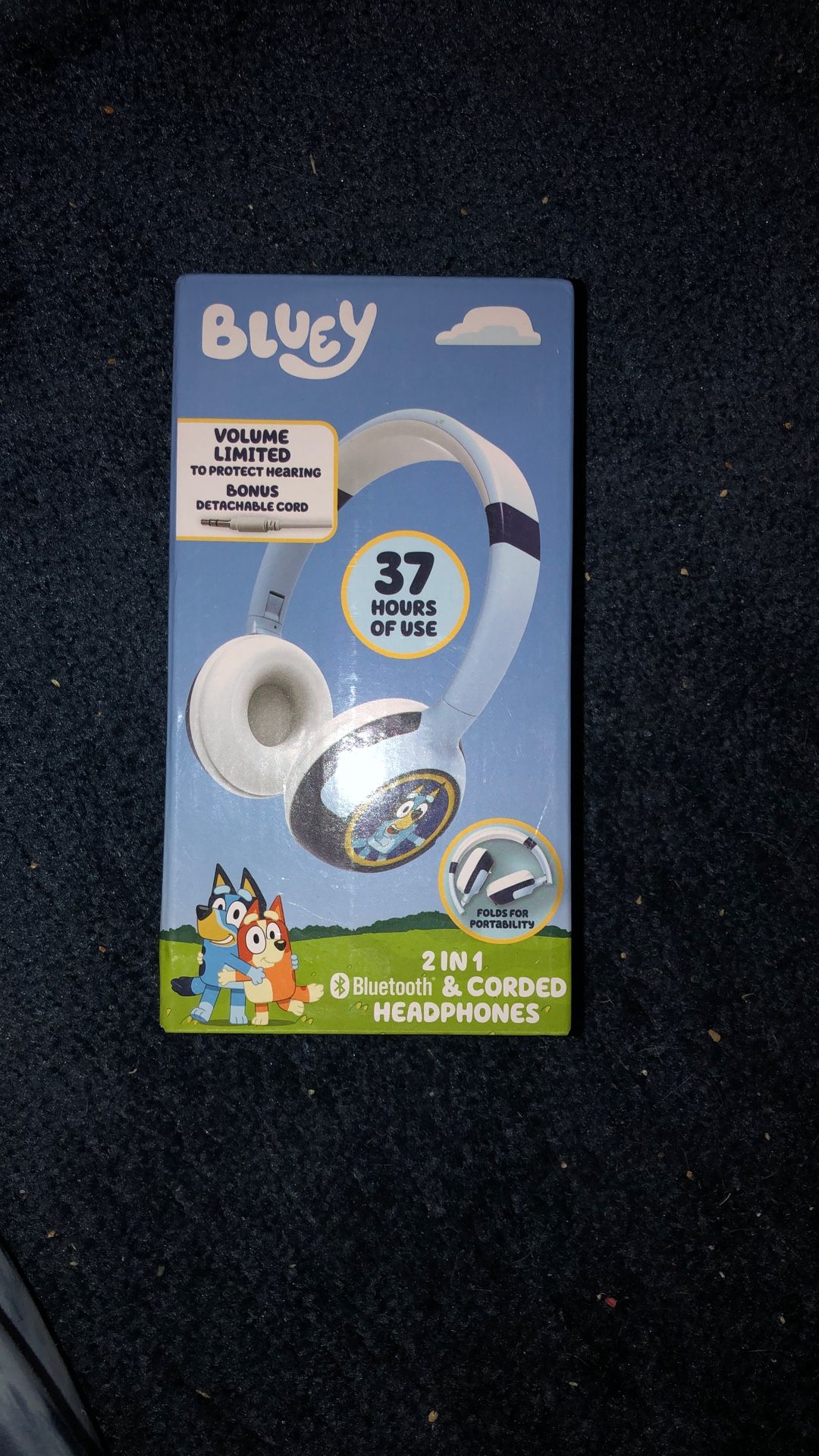 Bluey headphones 37 hours of use two and one Bluetooth and quarters headphones folds for portability
