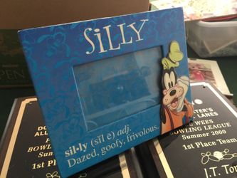 Goofey pic frame