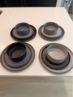 Dinner set