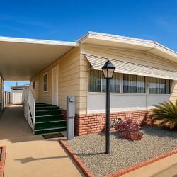 2 Bed 2 Bath - House