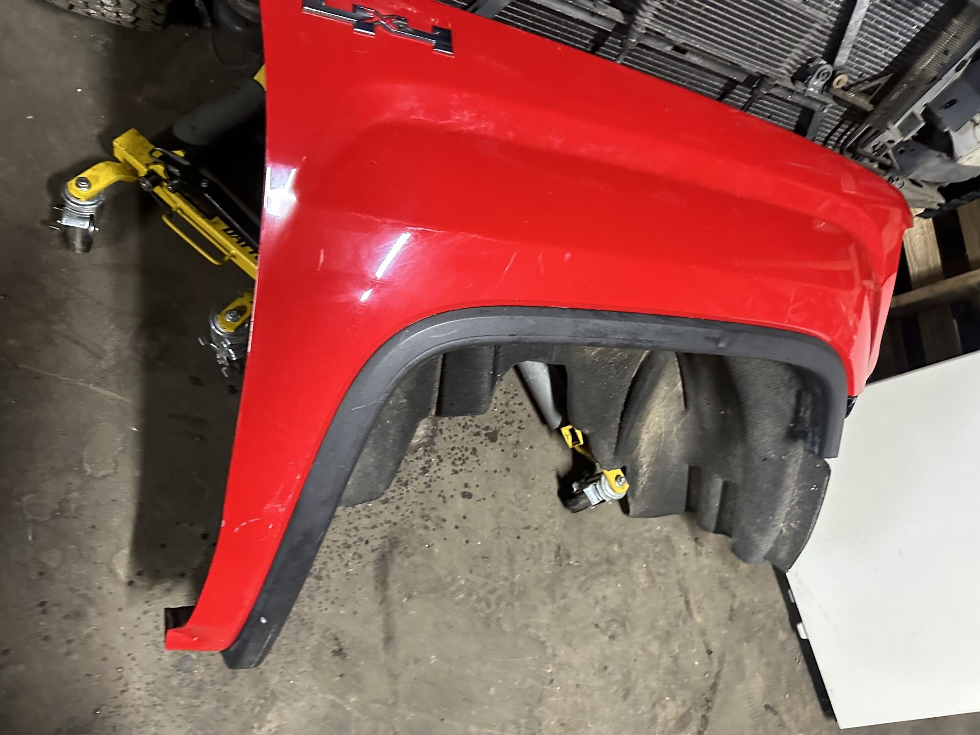 GMC SIERRA FRONT FENDER 