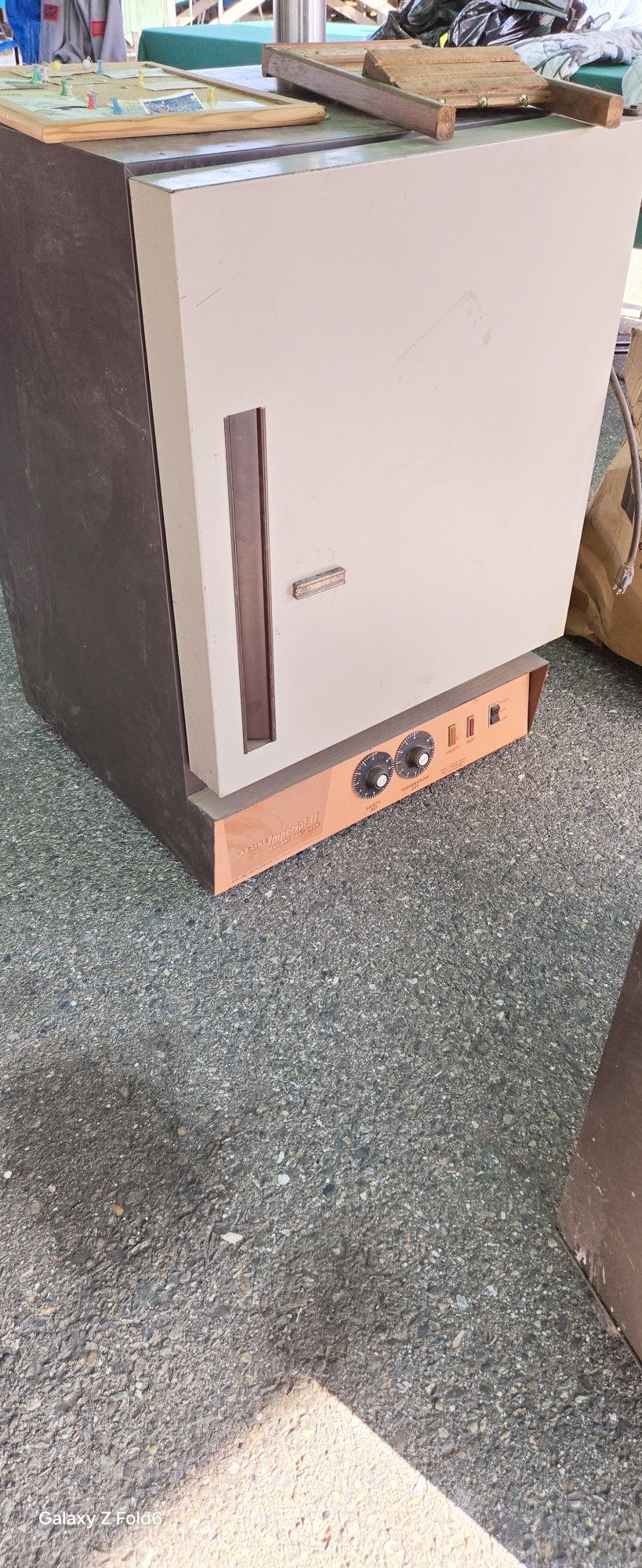 LAB LANIE INPERIALradian Heat oven