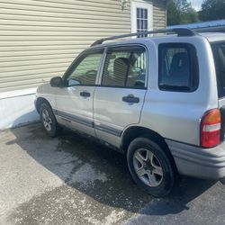 2003 Chevrolet Tracker