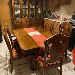 Dining table With Hutch