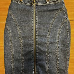 Brand New Guess Midi Skirt 