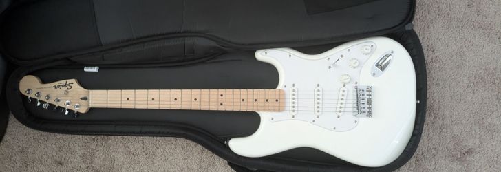 White Fender Squier Stratocaster
