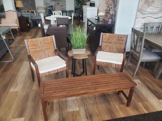 Out Door solid wood  bench for patio (New)