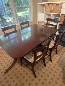 Duncan Phyfe Style Mahogany Dining Set