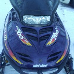 98 Skidoo Formula .700 Triple Race Sled