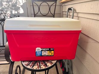 Igloo 48 QT Laguna Hard Sided Ice Chest Cooler