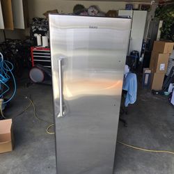 Upright Freezer