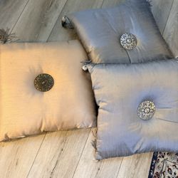 Three Beautiful Pillow