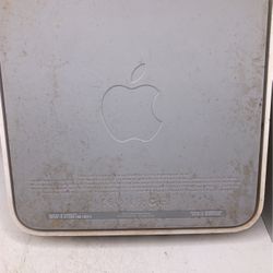 Apple 4 Port Router A1143