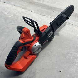 Black And Decker 10in 20 v Chainsaw   No Battery 