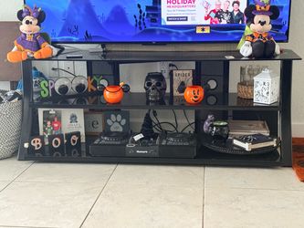 BLACK TV STAND/ENTERTAINMENT TABLE