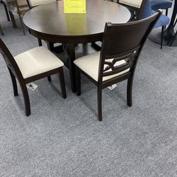 5 Pc Dinning Table Set $599.99