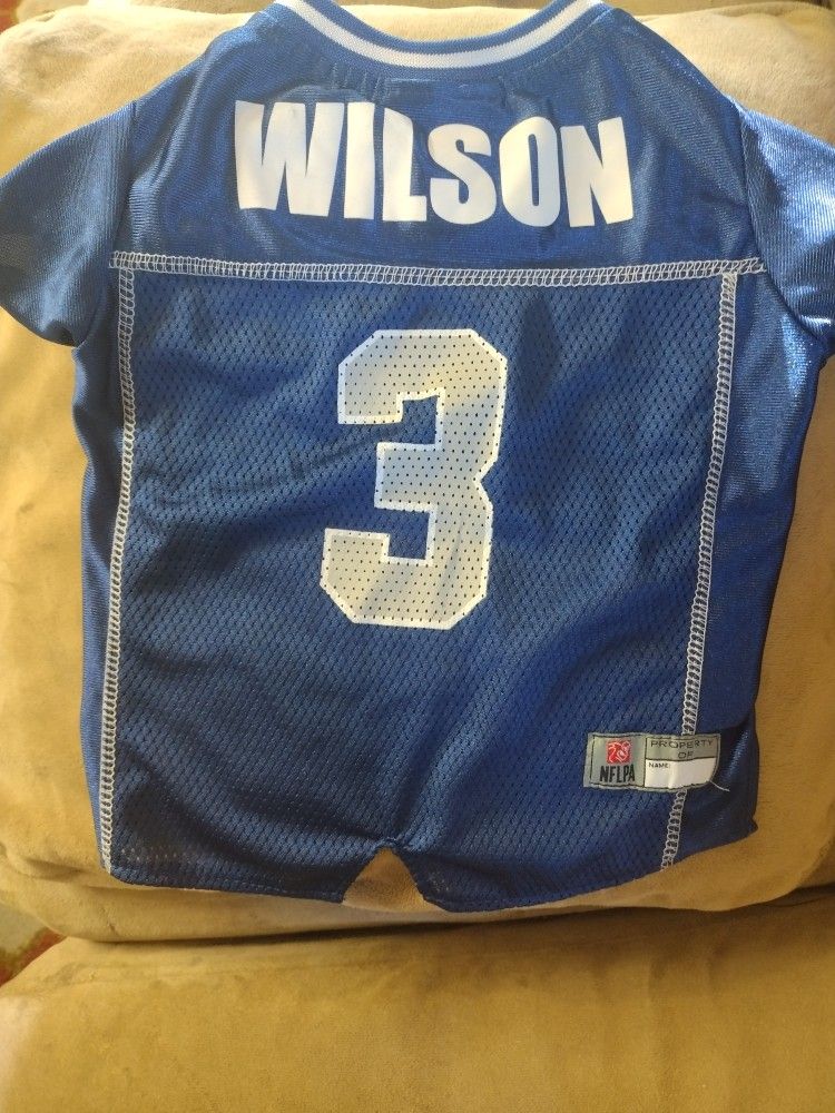 Pets First Russell Wilson Mesh Jersey
Size med. Clean. Russell Wilson #3. 25lbs