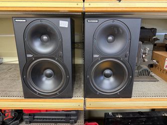 Mackie HR824 Studio Monitor Speakers (Pair)