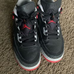 spikes black and red